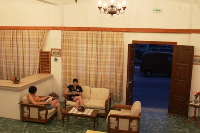 Violetta Lejlighedshotel Chora Eksteriør billede